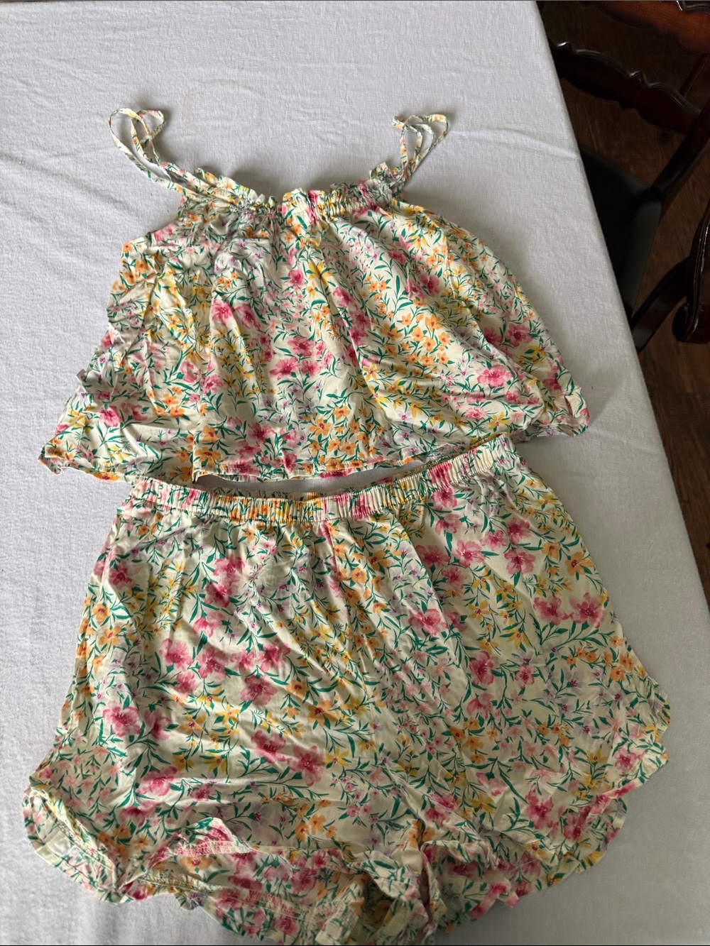 Old Navy Size S Women’s Floral Two-Piece Pajama Set - Pink & Yellow Flowers